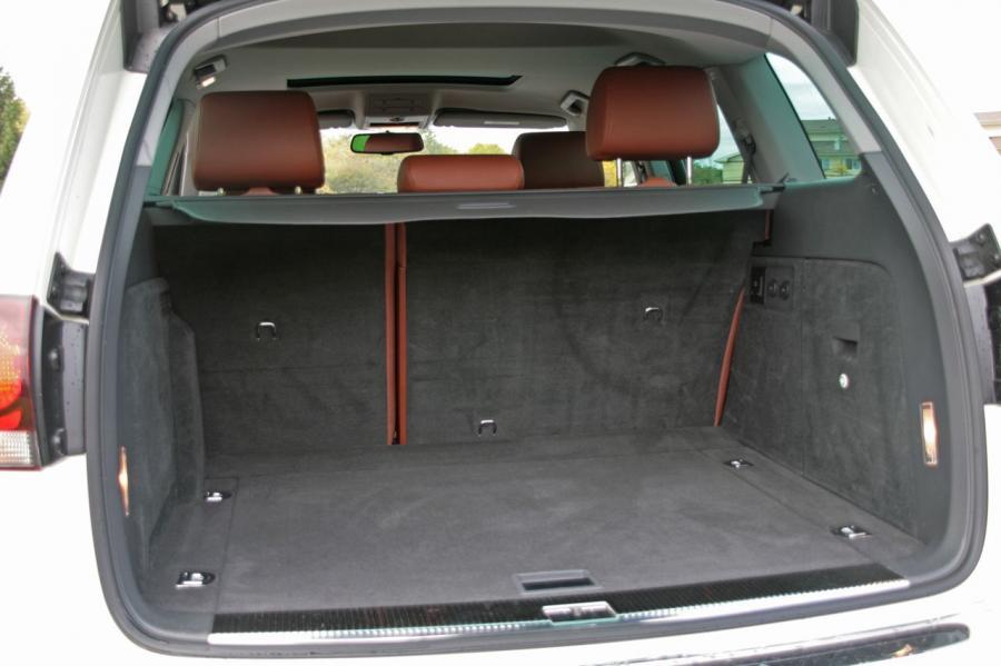  Volkswagen Touareg V10 TDi 2008 года  (фото 9 из 22)